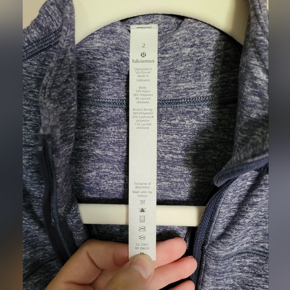 NWOT Lululemon Run Briskly 1/2 Zip, 2 Heathered Cadet Blue - Picture 8 of 9